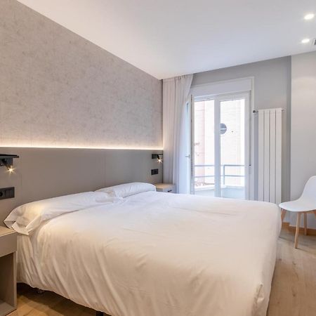 Eightrooms La Rioja Pension Логроньо Экстерьер фото