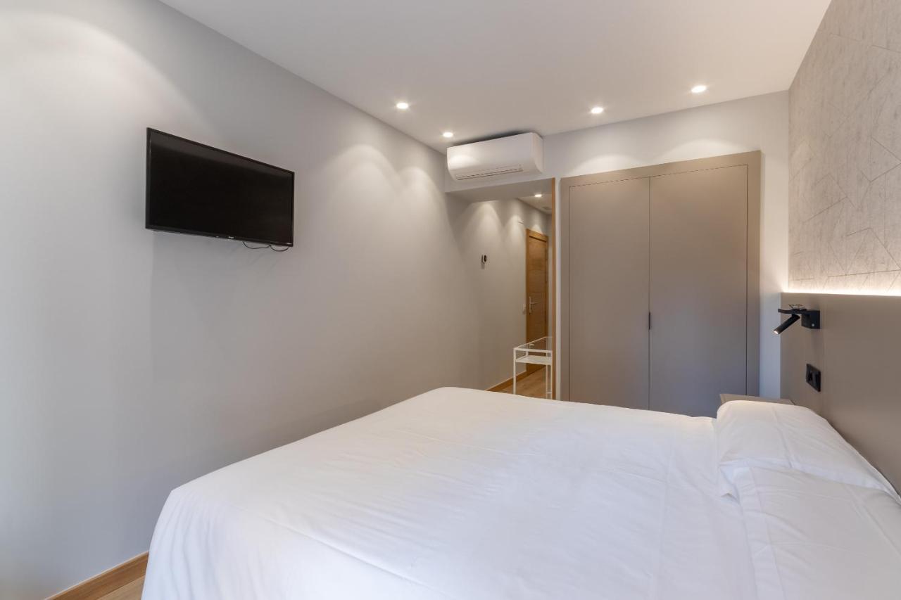 Eightrooms La Rioja Pension Логроньо Экстерьер фото