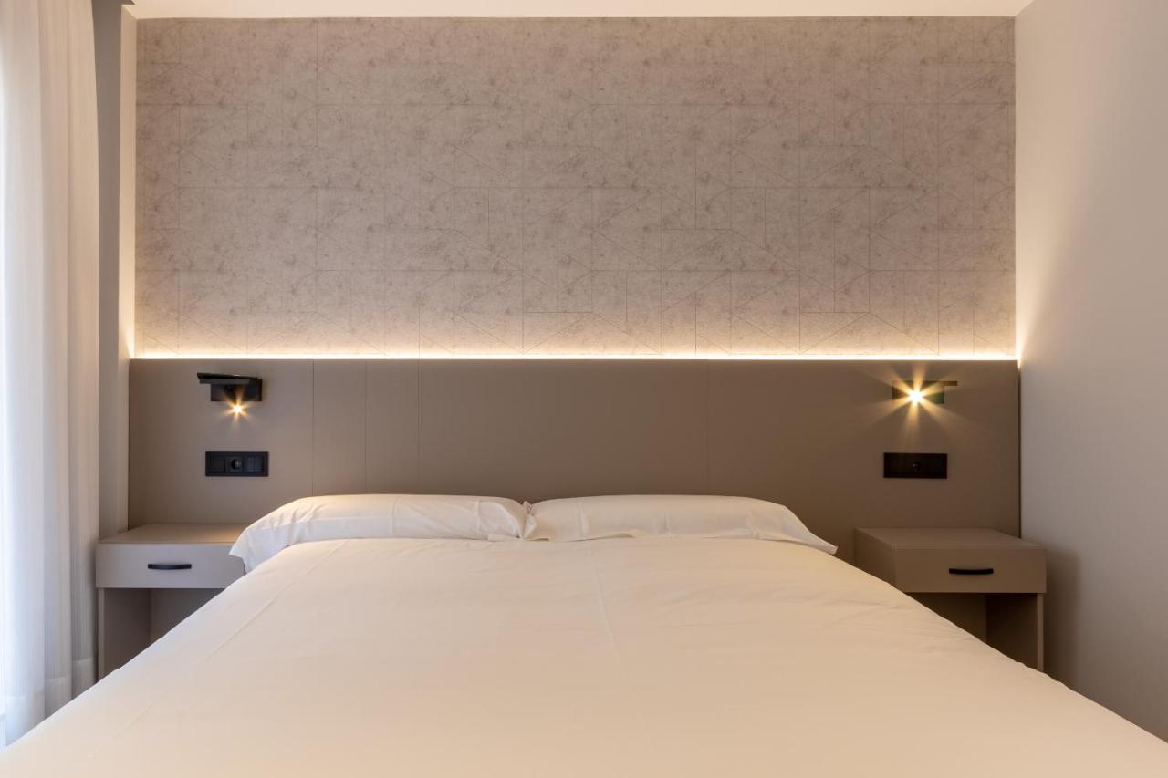 Eightrooms La Rioja Pension Логроньо Экстерьер фото