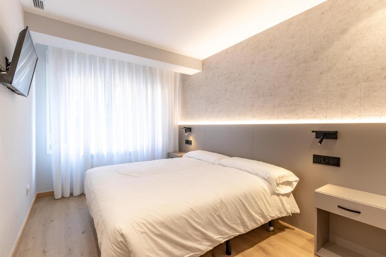 Eightrooms La Rioja Pension Логроньо Экстерьер фото